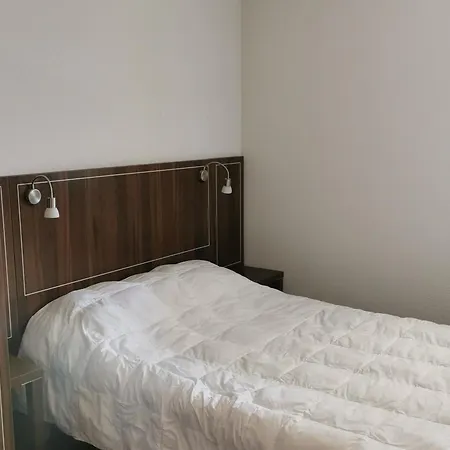 T3 Duplex Avec Piscine Et Sauna, Terrasse Et Garage - Chateau Des Magnans, - Fr-1-165b-57 * Jausiers
